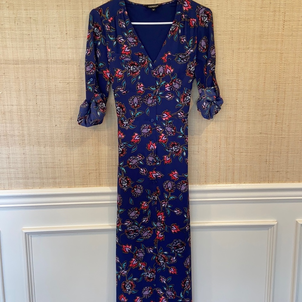 Beautiful floral maxi dress, size XS, never worn